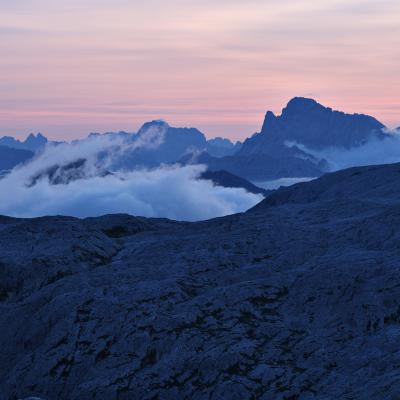 Lever du jour sur la Civetta depuis le refuge Rosetta