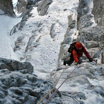 Couloir en Y au Vignemale
