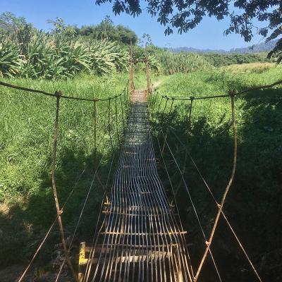 Petit chemin à vélo dans les campagnes derrière Cahuita