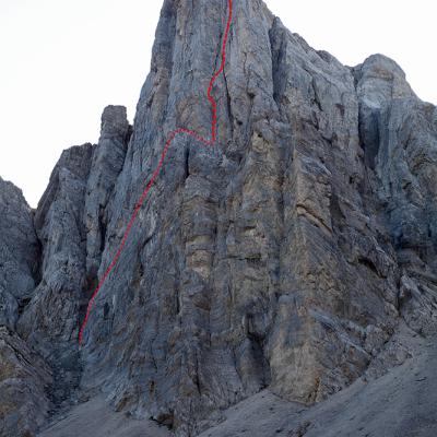 Tracé du Dièdre Nord-Est à la Grande Aiguille