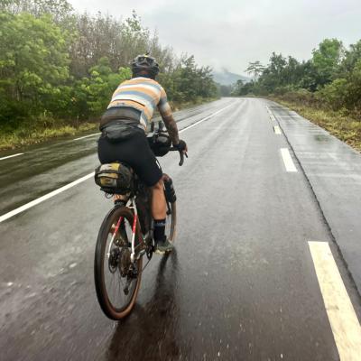 Adrien Liechti établit un record de descente de l'Afrique du nord au sud